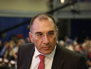 Δ.Καμμένος: Παρευρέθηκε στον αγιασμό σχολείου του Πειραιά